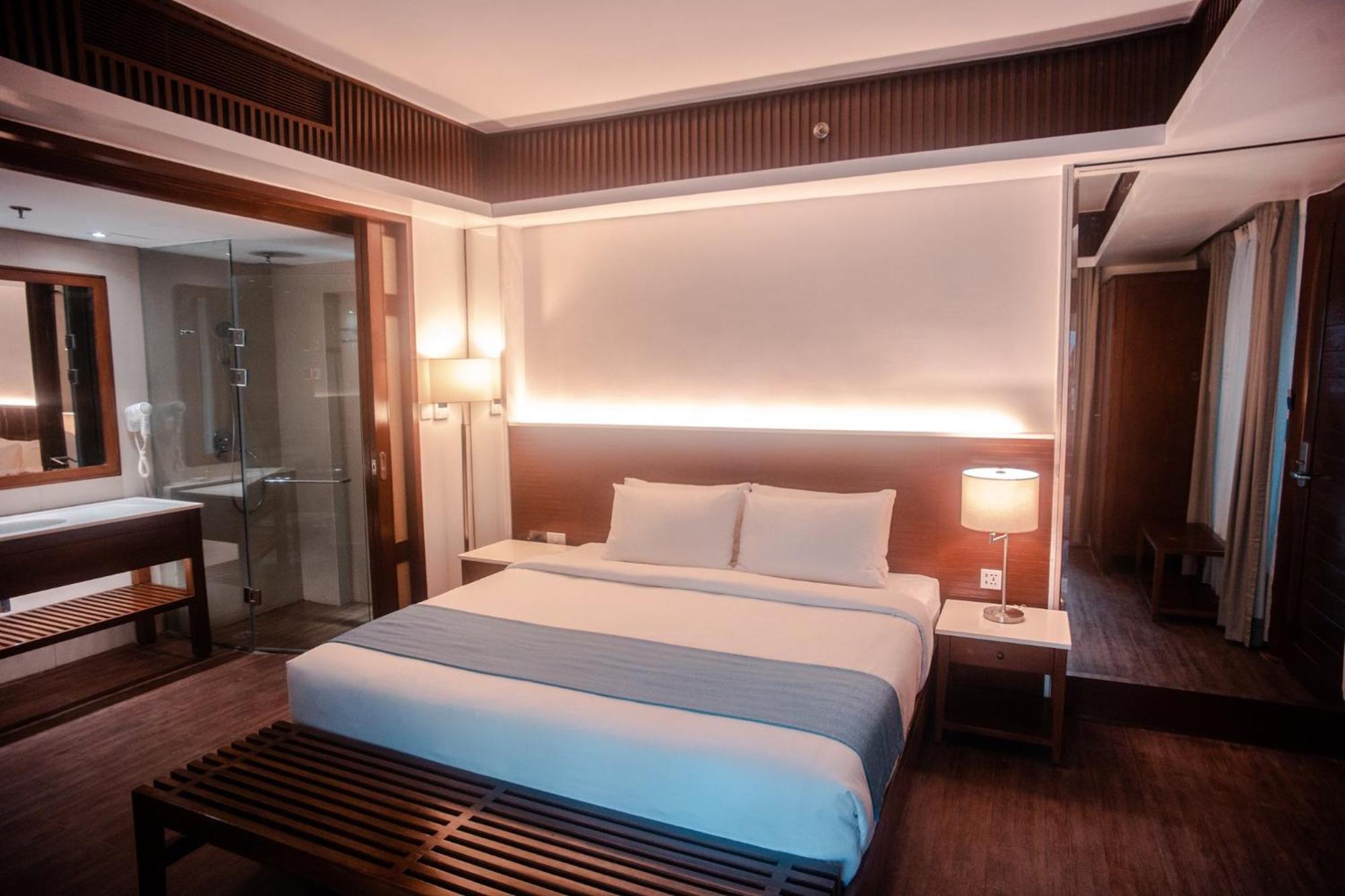 Mandarin White Sand Boracay Manoc-Manoc Bilik gambar