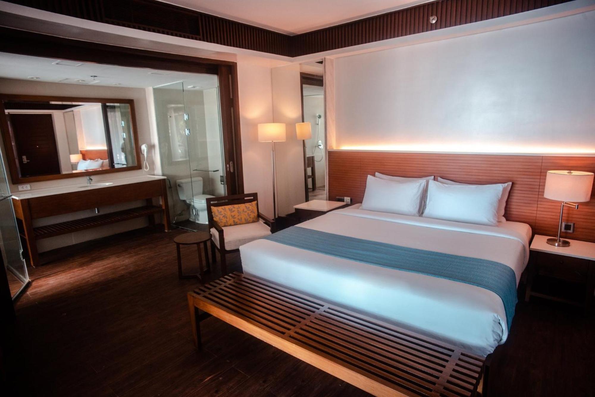 Mandarin White Sand Boracay Manoc-Manoc Bilik gambar